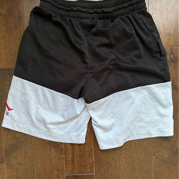 Nike Jordan Air mesh shorts - Picture 2 of 3